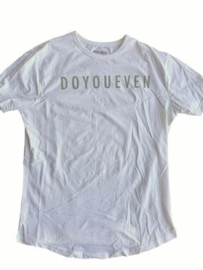 DOYOUEVEN White Graphic T-Shirt Men's Athletic Gym Apparel